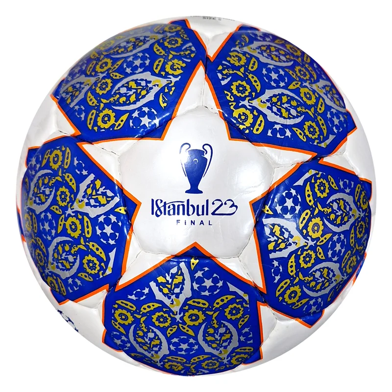 توپ فوتبال فینال چمپیونزلیگ استانبول 2022